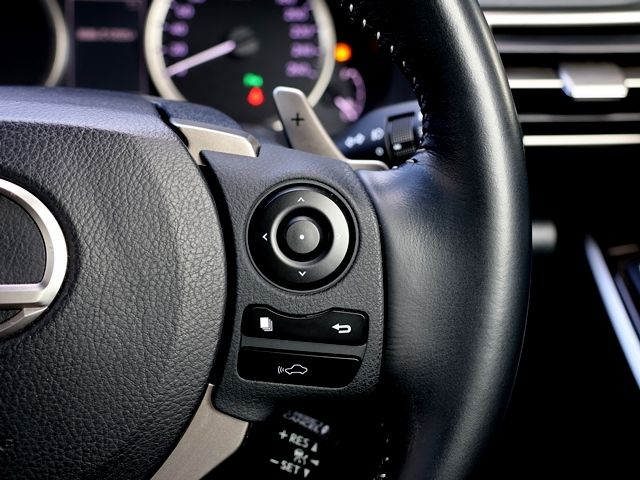 TOYOTA LEXUS IS300H 2013 Image 31