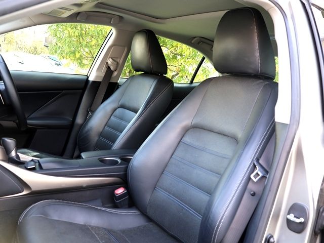 TOYOTA LEXUS IS300H 2013 Image 31