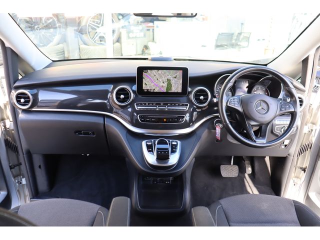 MERCEDES BENZ V CLAS 2015 Image 31