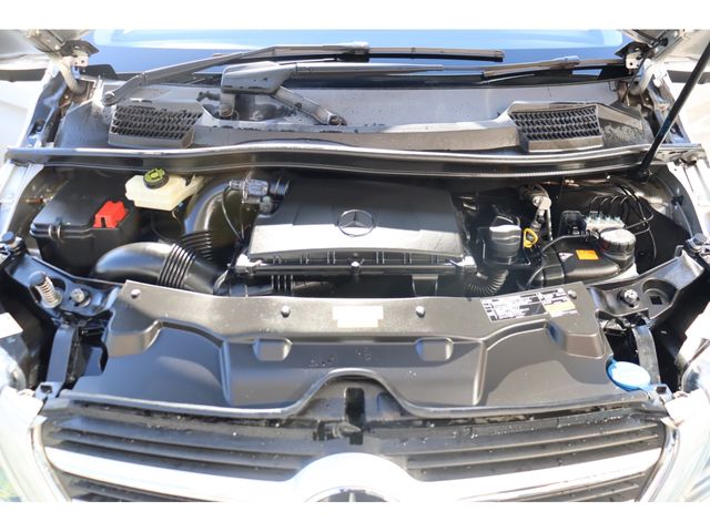 MERCEDES BENZ V CLAS 2015 Image 31