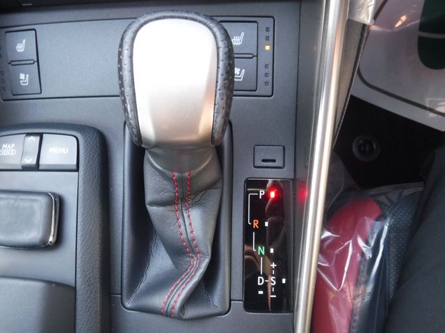 TOYOTA LEXUS IS300H 2015 Image 31