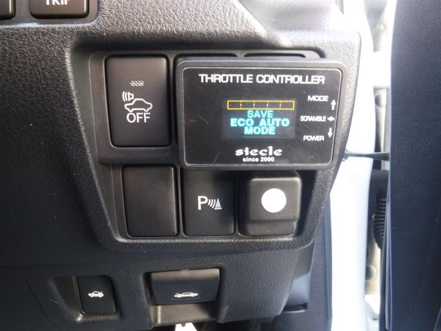 TOYOTA LEXUS IS300H 2015 Image 31