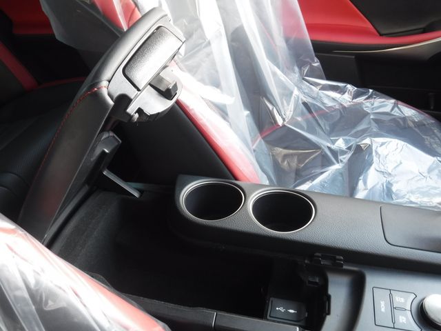 TOYOTA LEXUS IS300H 2015 Image 31