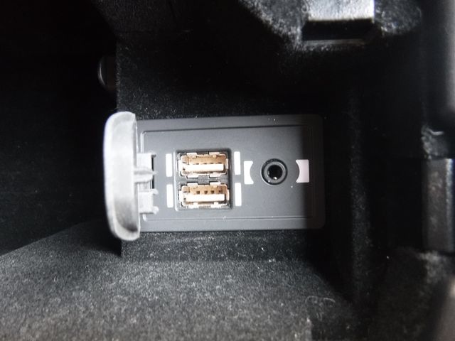 TOYOTA LEXUS IS300H 2015 Image 31