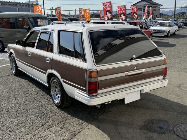 NISSAN GLORIA WAGON 1996 Image 31