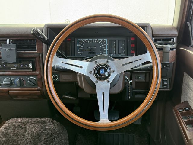 NISSAN GLORIA WAGON 1996 Image 31