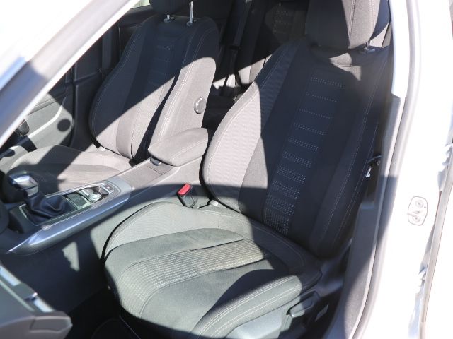 PEUGEOT 308 2017 Image 31