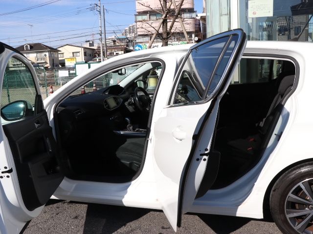 PEUGEOT 308 2017 Image 31