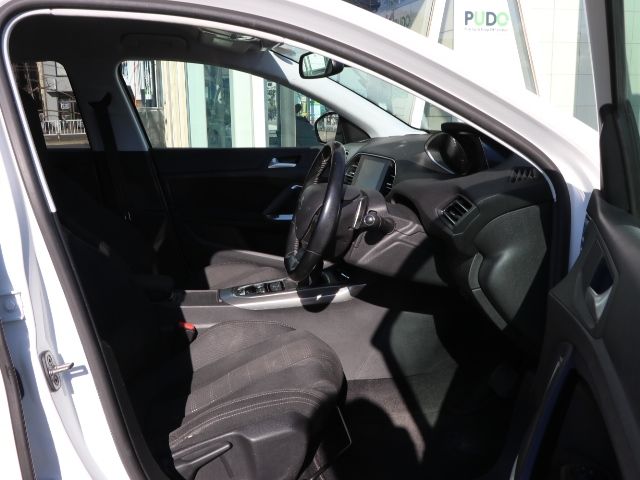 PEUGEOT 308 2017 Image 31