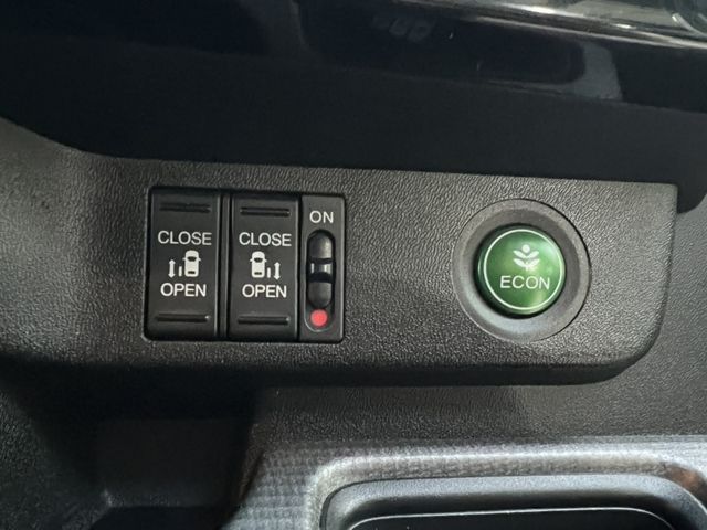 HONDA STEPWAGON SPADA 2016 Image 31