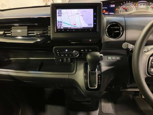 HONDA N BOX CUSTOM 4WD 2021 Image 31