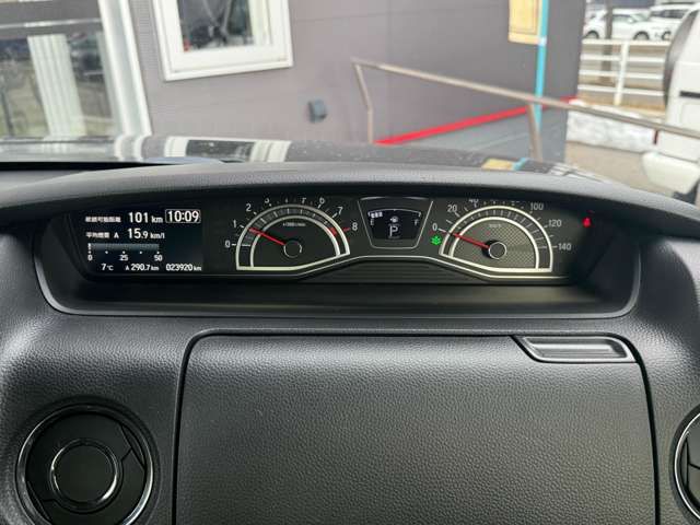 HONDA N BOX CUSTOM 4WD 2023 Image 31