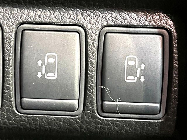 NISSAN ELGRAND 2016 Image 31