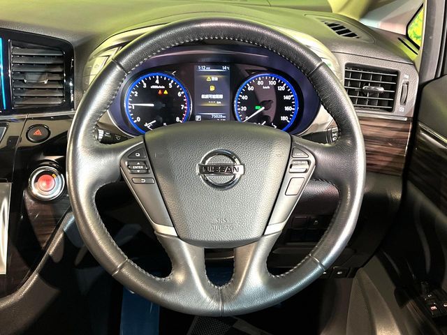 NISSAN ELGRAND 2016 Image 31