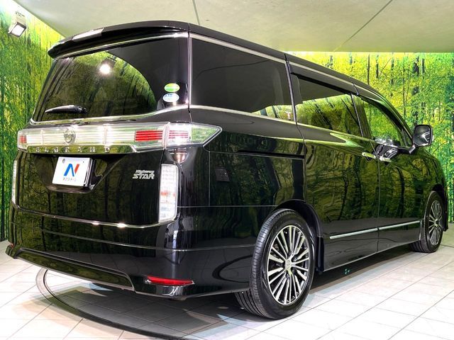 NISSAN ELGRAND 2016 Image 31