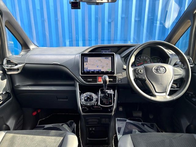 TOYOTA VOXY 4WD 2021 Image 31