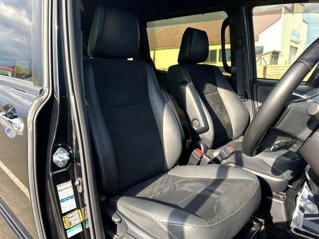 TOYOTA VOXY 4WD 2021 Image 31