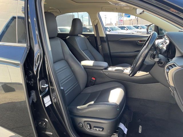 TOYOTA LEXUS NX300 2019 Image 31