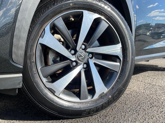 TOYOTA LEXUS NX300 2019 Image 31