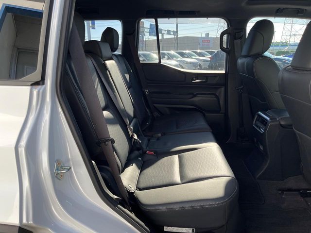 TOYOTA LANDCRUISER 250 2024 Image 31