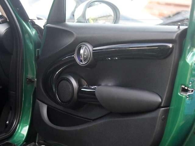 BMW MINI COOPER D 5DOOR 2019 Image 31