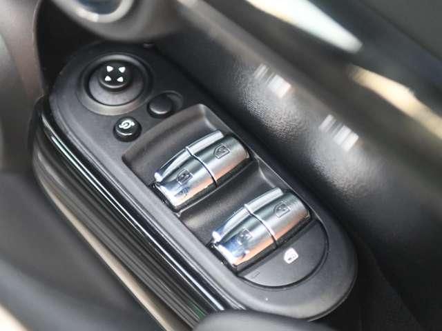 BMW MINI COOPER D 5DOOR 2019 Image 31