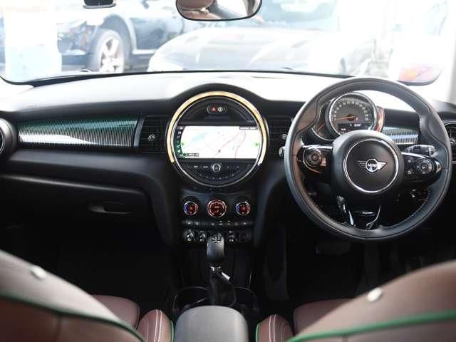 BMW MINI COOPER D 5DOOR 2019 Image 31