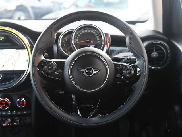 BMW MINI COOPER D 5DOOR 2019 Image 31