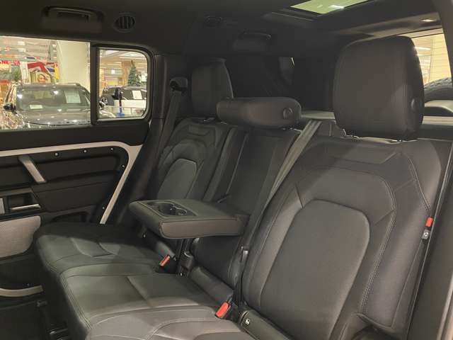 ROVER DEFENDER 2024 Image 31