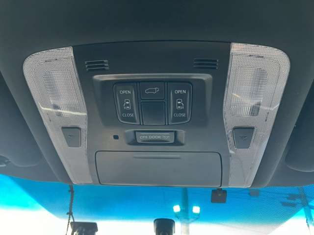 TOYOTA VELLFIRE 2017 Image 31