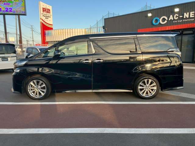 TOYOTA VELLFIRE 2017 Image 31