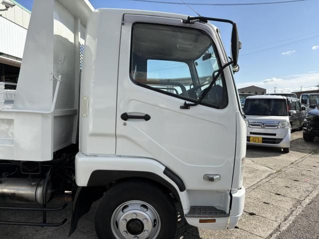 MITSUBISHI FUSOU FIGHTER 2011 Image 31