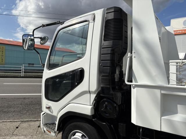 MITSUBISHI FUSOU FIGHTER 2011 Image 31