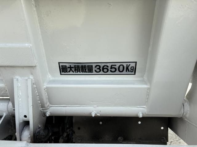 MITSUBISHI FUSOU FIGHTER 2011 Image 31