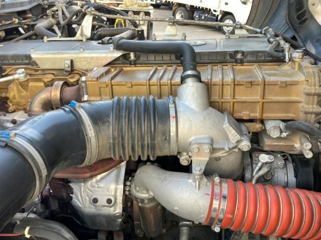 MITSUBISHI FUSOU SUPER GREAT 2016 Image 31