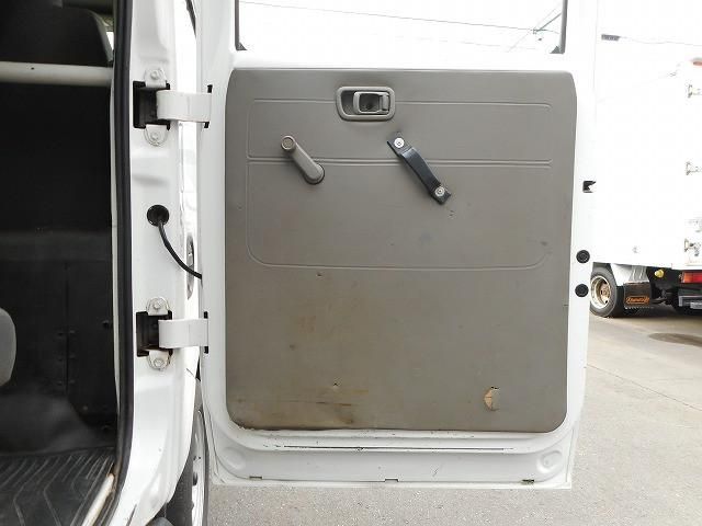 NISSAN ATLAS 2010 Image 31