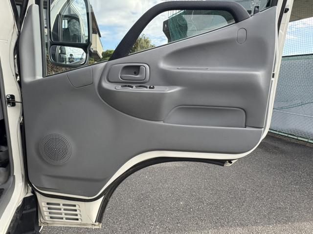 HINO DUTRO 2020 Image 31