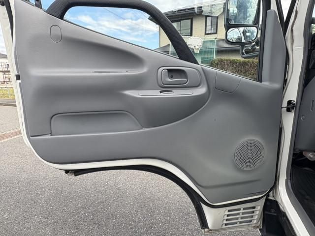 HINO DUTRO 2020 Image 31