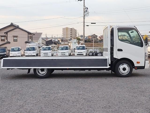 HINO DUTRO 2020 Image 31