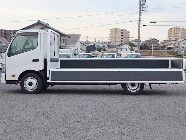 HINO DUTRO 2020 Image 31