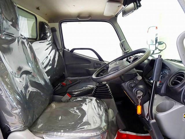 HINO DUTRO 2024 Image 31