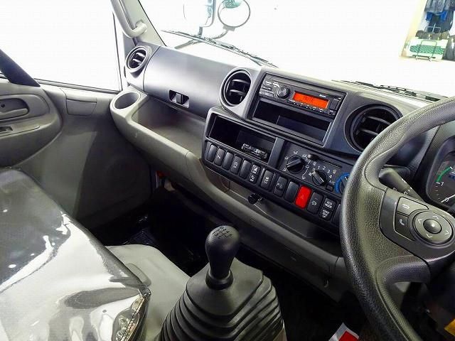 HINO DUTRO 2024 Image 31