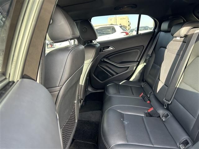 MERCEDES BENZ GLA CL 2019 Image 31