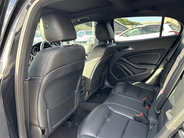 MERCEDES BENZ GLA CL 2019 Image 31