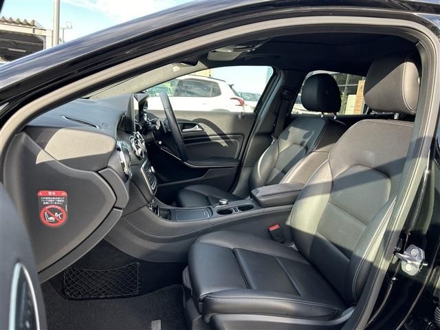 MERCEDES BENZ GLA CL 2019 Image 31