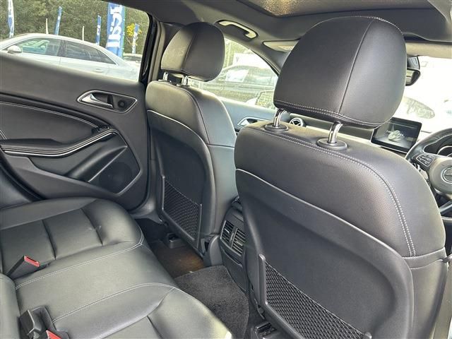 MERCEDES BENZ GLA CL 2019 Image 31