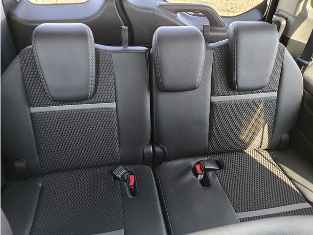 HONDA STEPWAGON SPADA 2015 Image 31