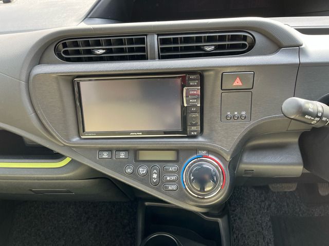 TOYOTA AQUA 2014 Image 31