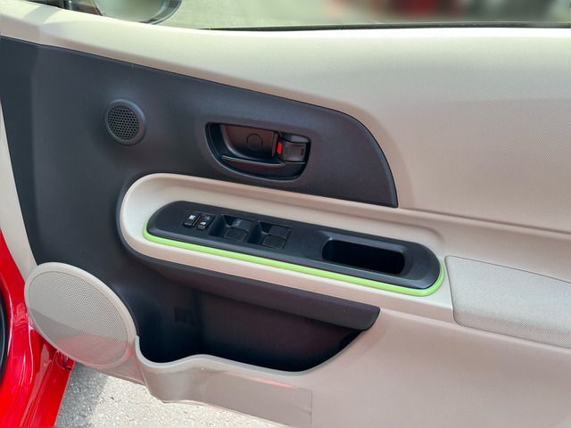 TOYOTA AQUA 2014 Image 31