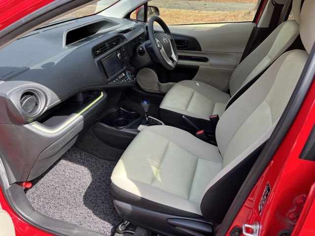 TOYOTA AQUA 2014 Image 31